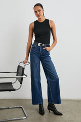 Yarışçı Tank - Gerçek Siyah