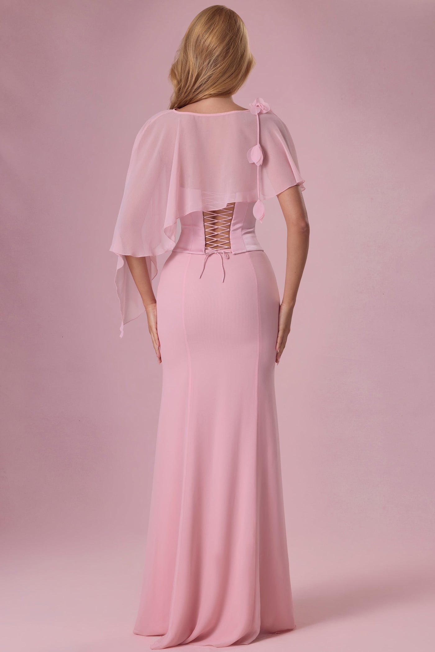Açık Pembe Renkli Premium Şifon Pelerin
