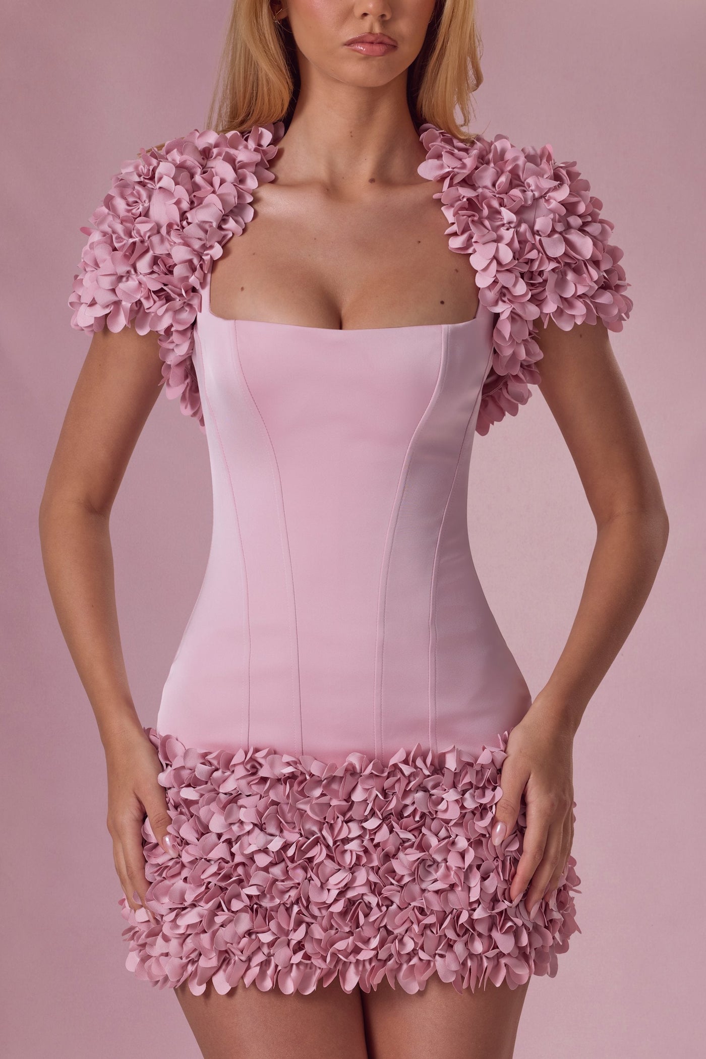 Açık Pembe Renkte Kısa Bolero