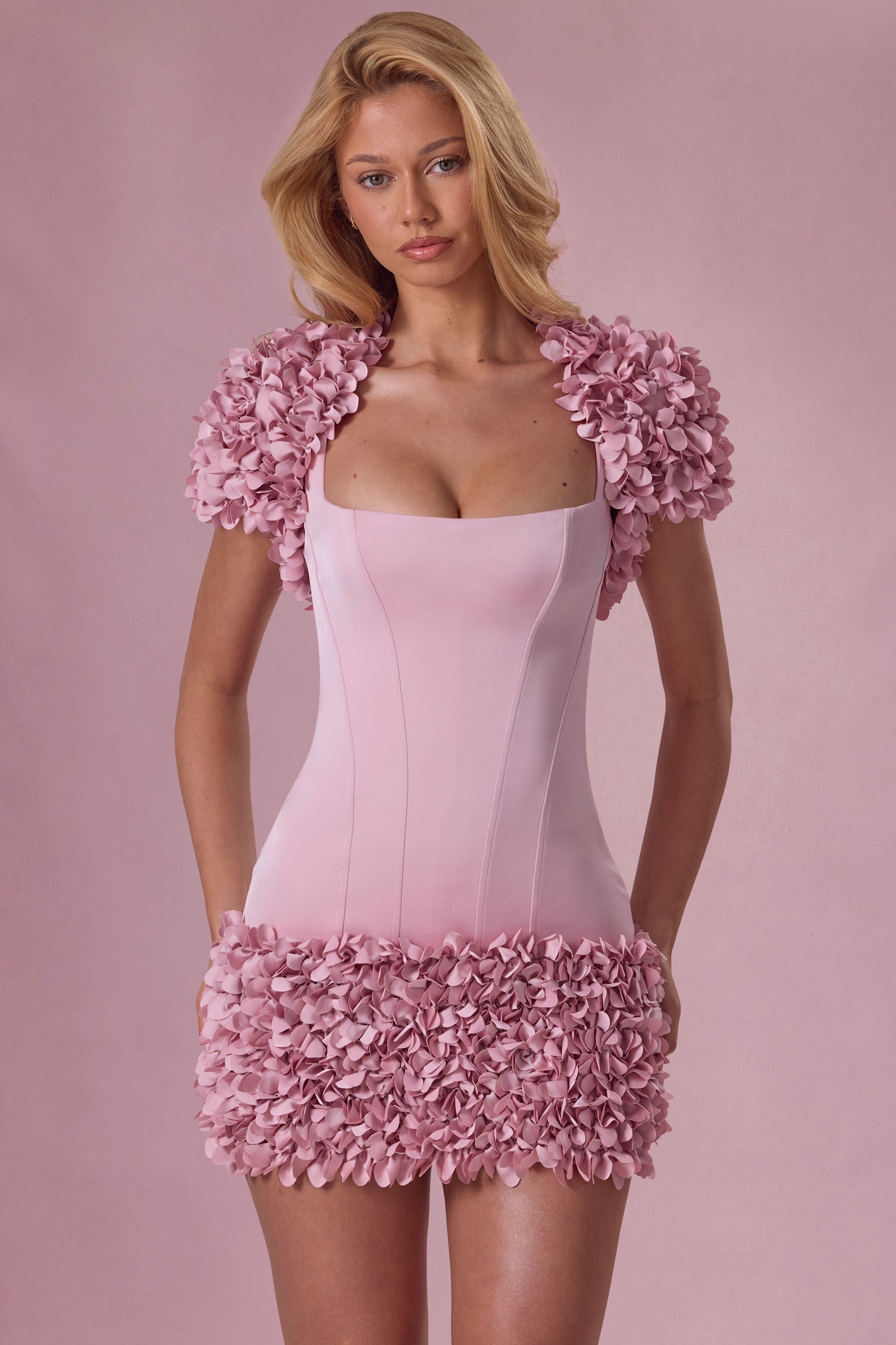 Açık Pembe Renkte Kısa Bolero
