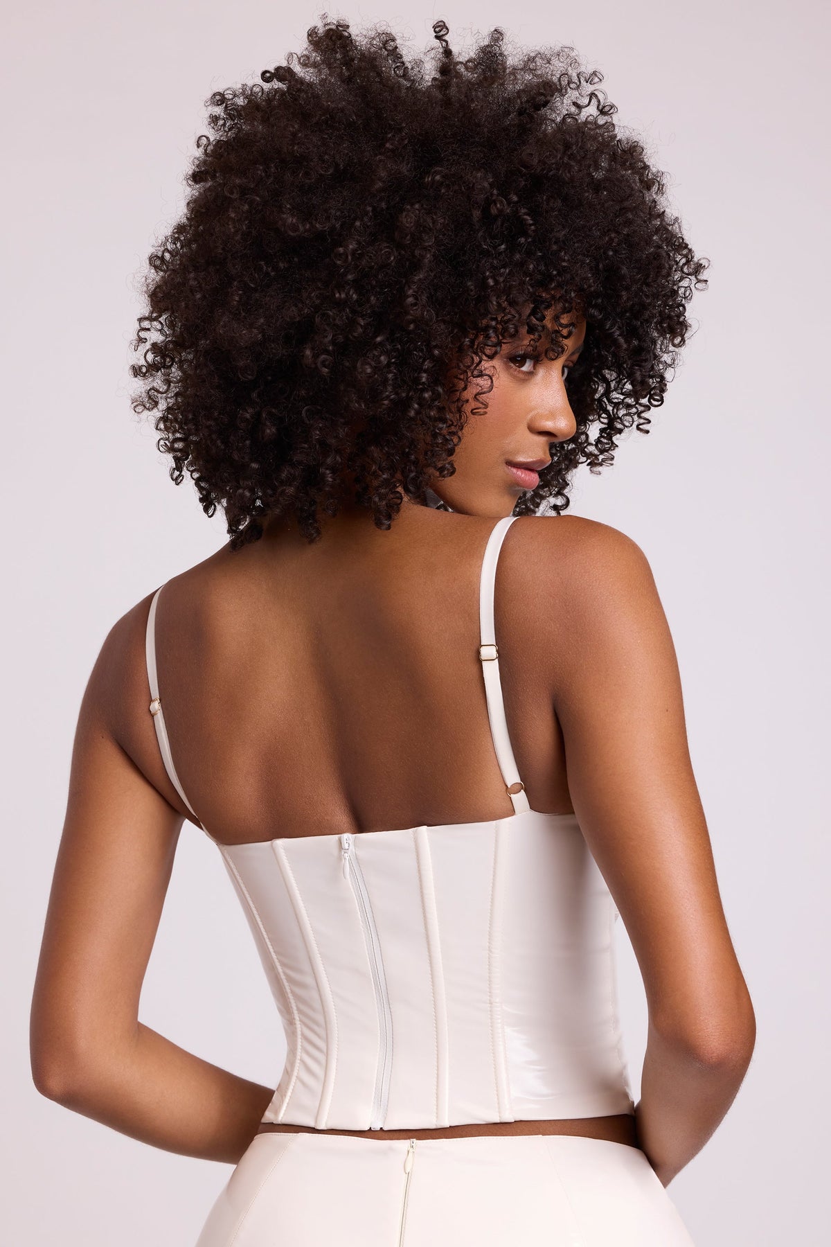 Beyaz Renkli Vinil Destekli Korse Crop Top