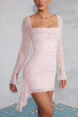 Uzun Kollu Süslemeli Kapüşon Yaka Mini Elbise