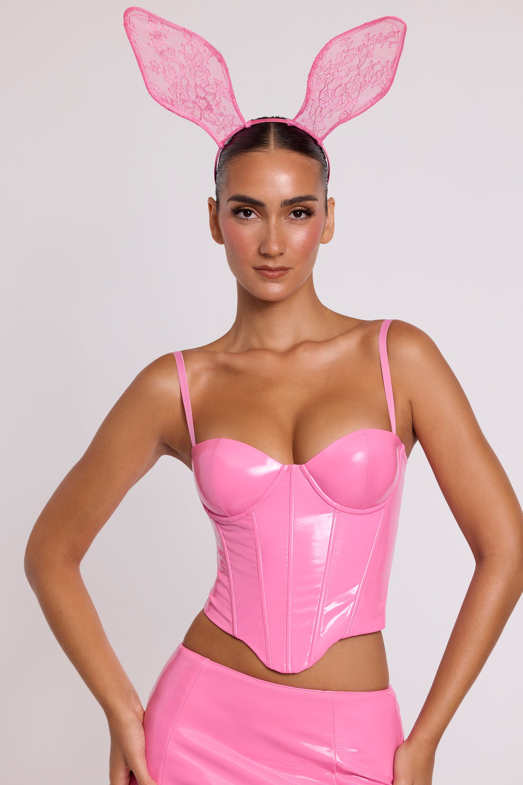 Pembe Renkli Vinil Destekli Korse Crop Top