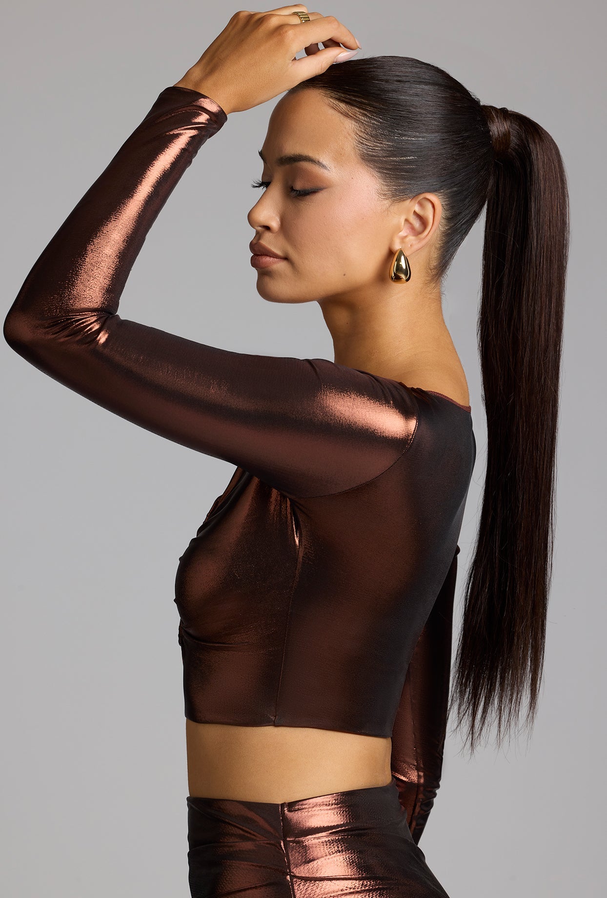 Derin V Yaka Metalik Jersey Kumaştan Bakır Bronz Crop Top