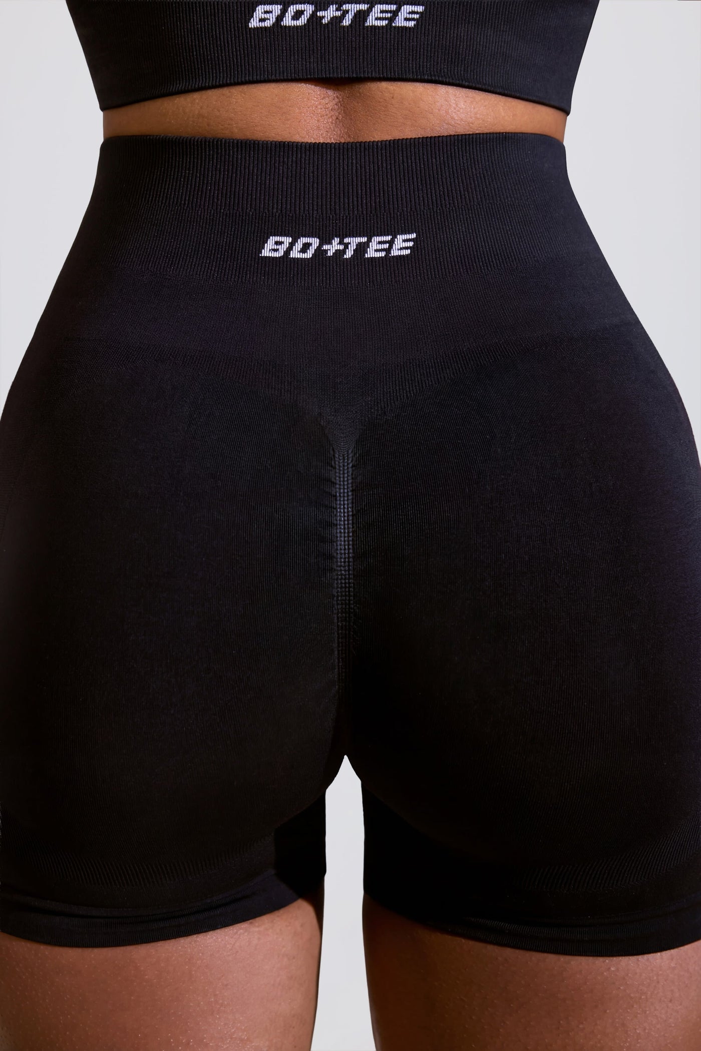 Yüksek Bel Define Luxe Siyah Mini Şort