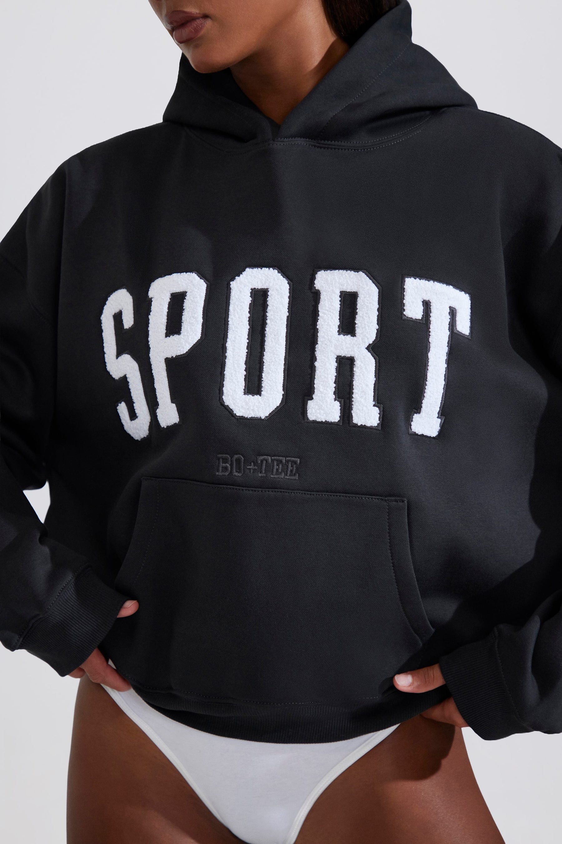 Siyah Renkli Yumuşak Pamuklu Polar Oversize Kapüşonlu Sweatshirt
