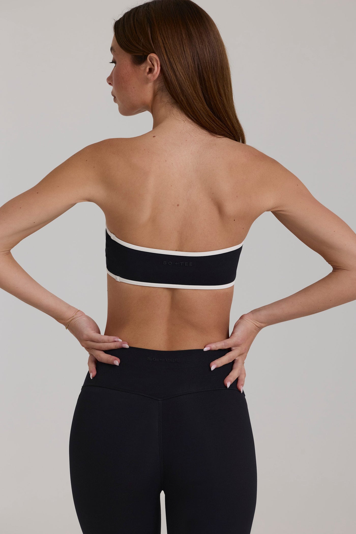 Siyah Renkli Yumuşak Aktif Bandeau Spor Sütyeni