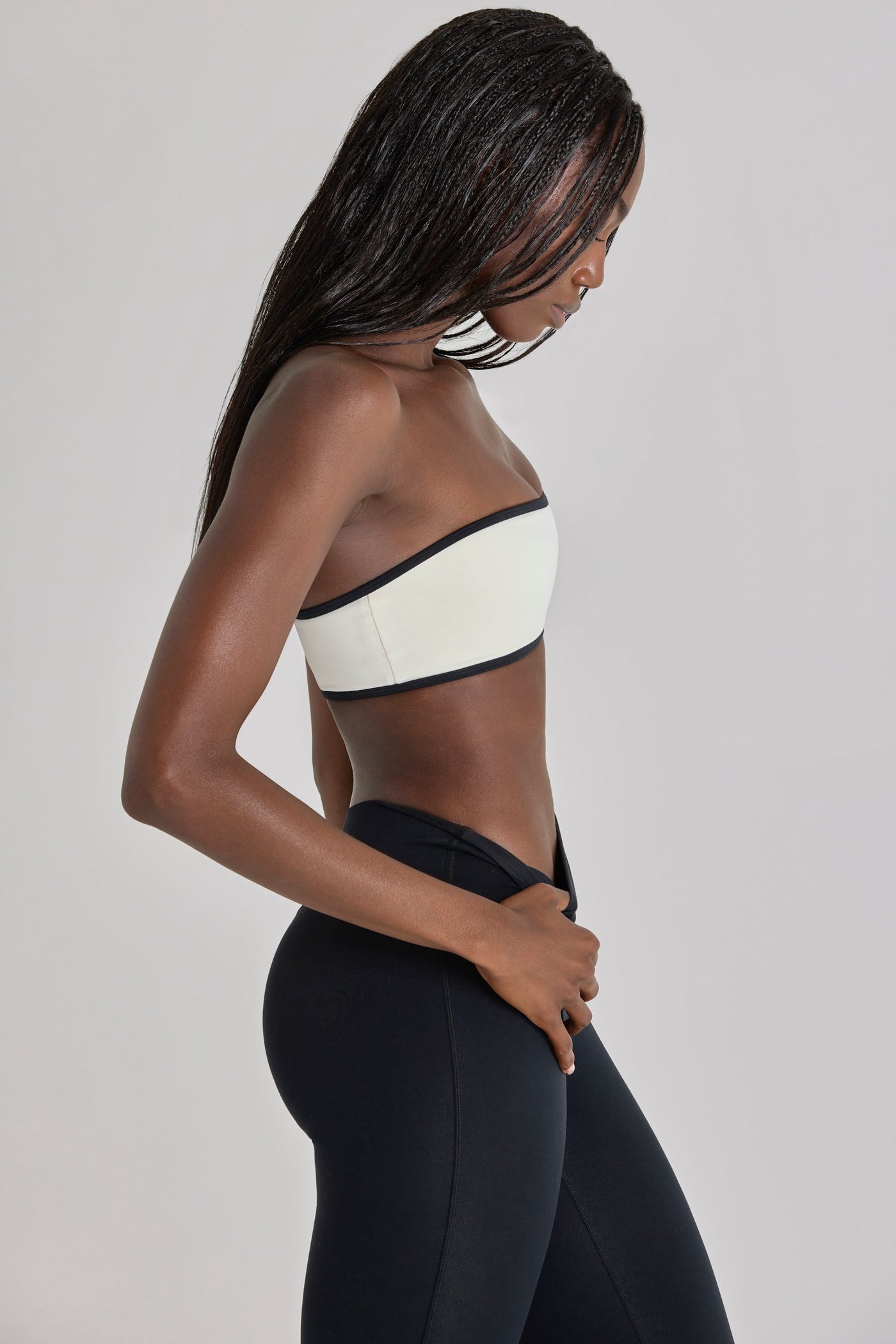 Fildişi Renginde Yumuşak, Aktif Bandeau Spor Sütyeni