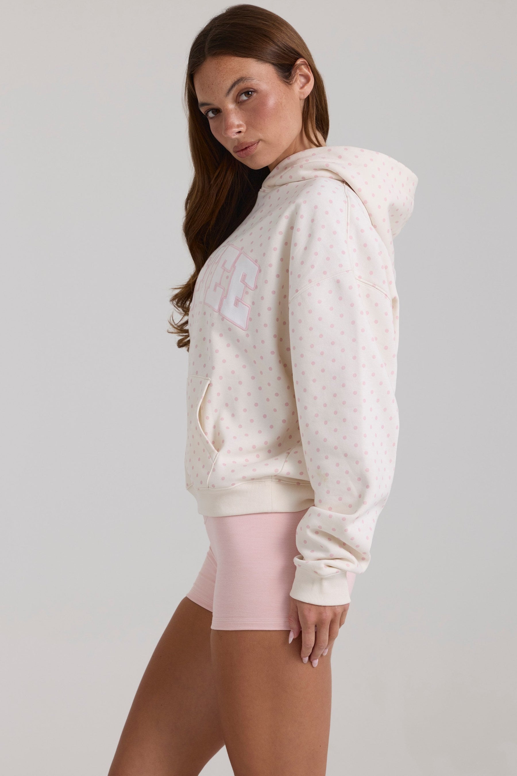 Fildişi Puantiyeli Büyük Beden Aplike Kapüşonlu Sweatshirt