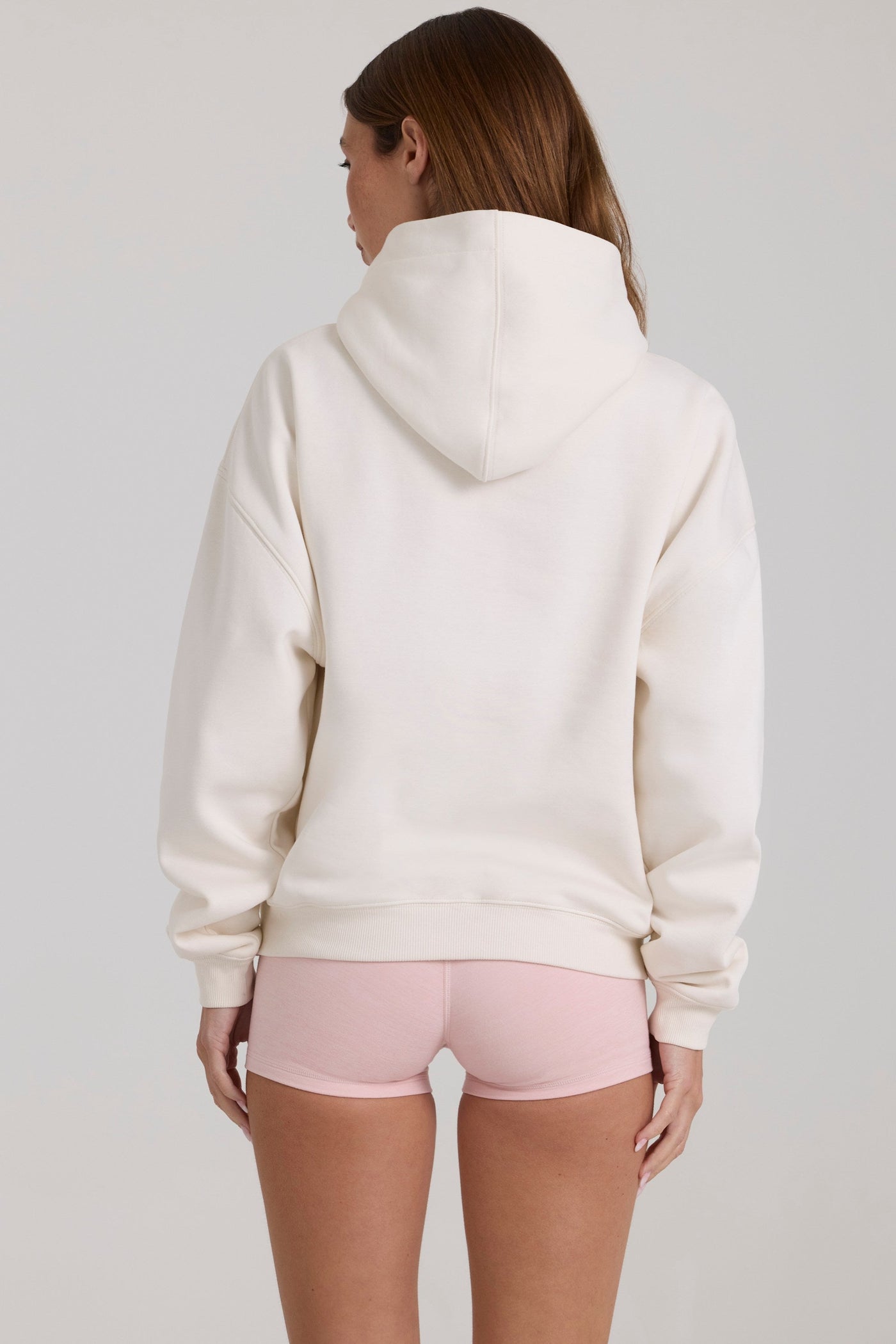 Fildişi Renginde, Büyük Beden Aplikeli Kapüşonlu Sweatshirt