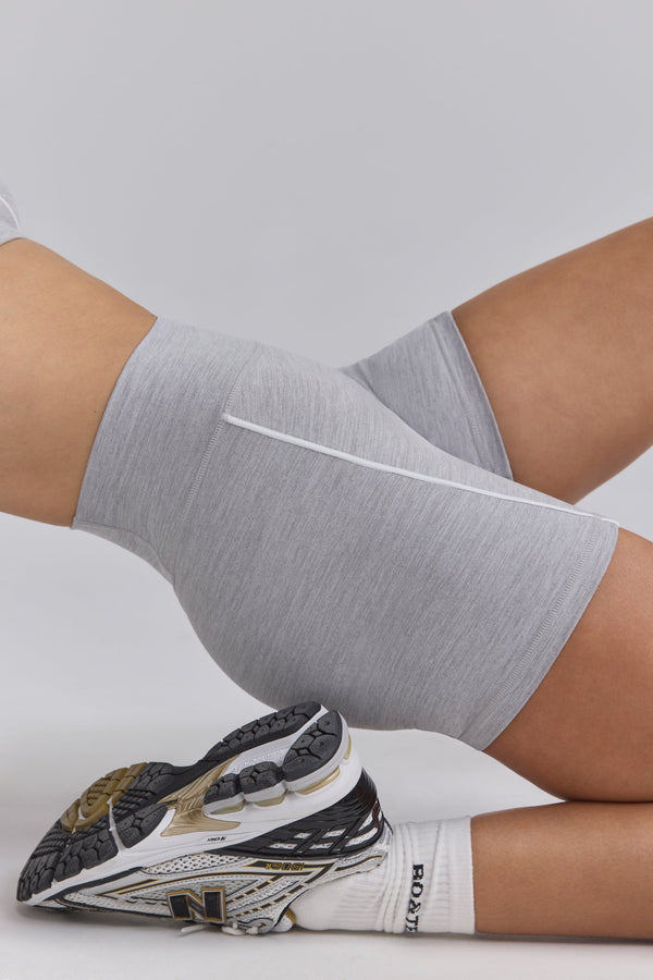 Soft Active Kontrast Kesim Mini Şort Buz Grisi