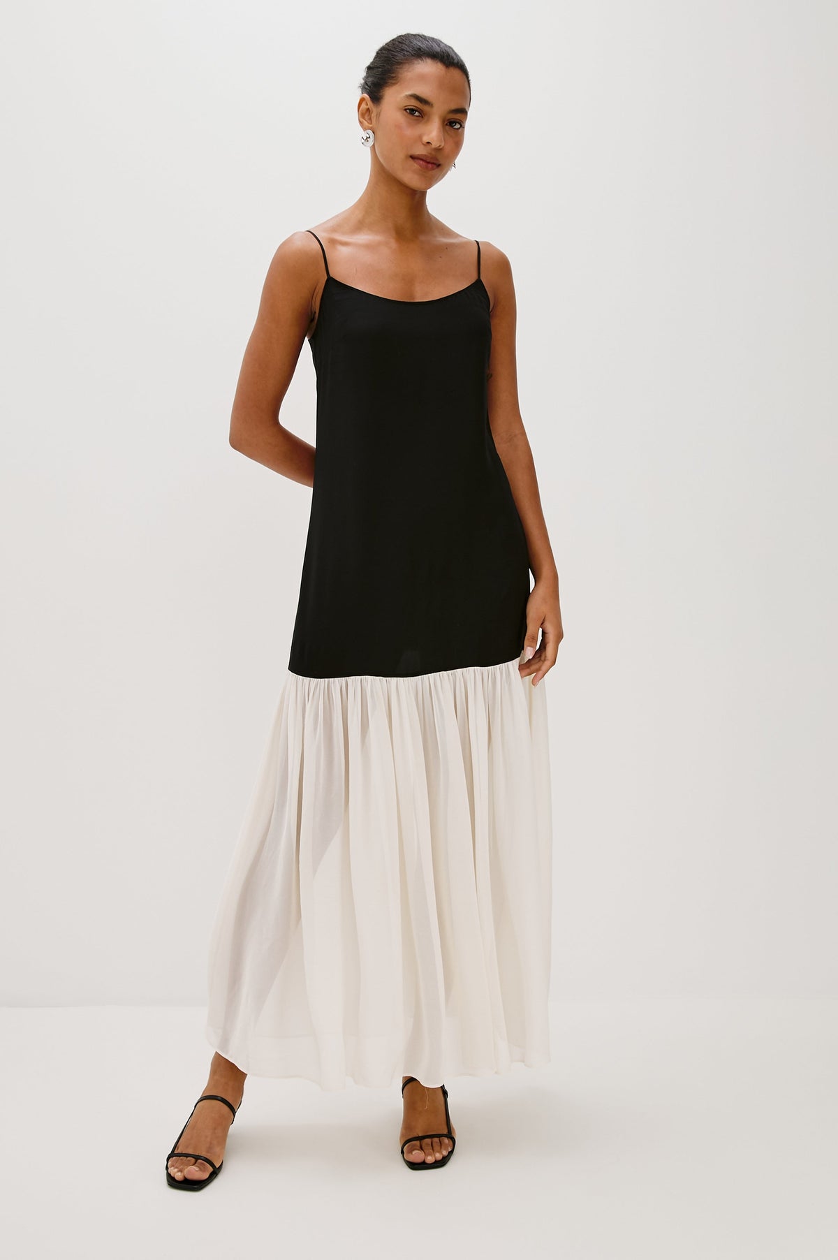 Chandra Elbise - Siyah Fildişi