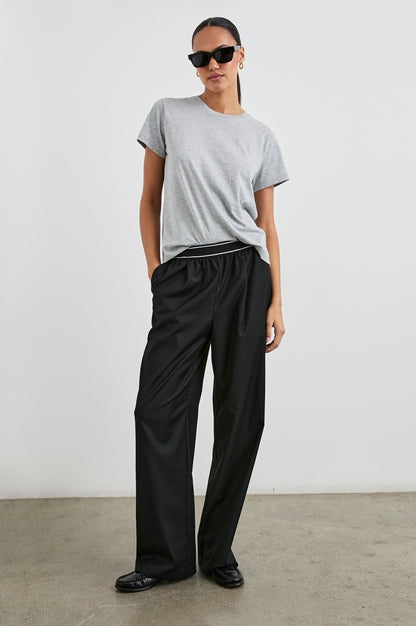 Klasik Yuvarlak Yaka Tişört - Açik Gri