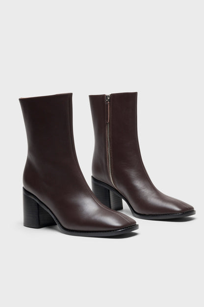 Intantionally Blank Contour Boot - Espresso