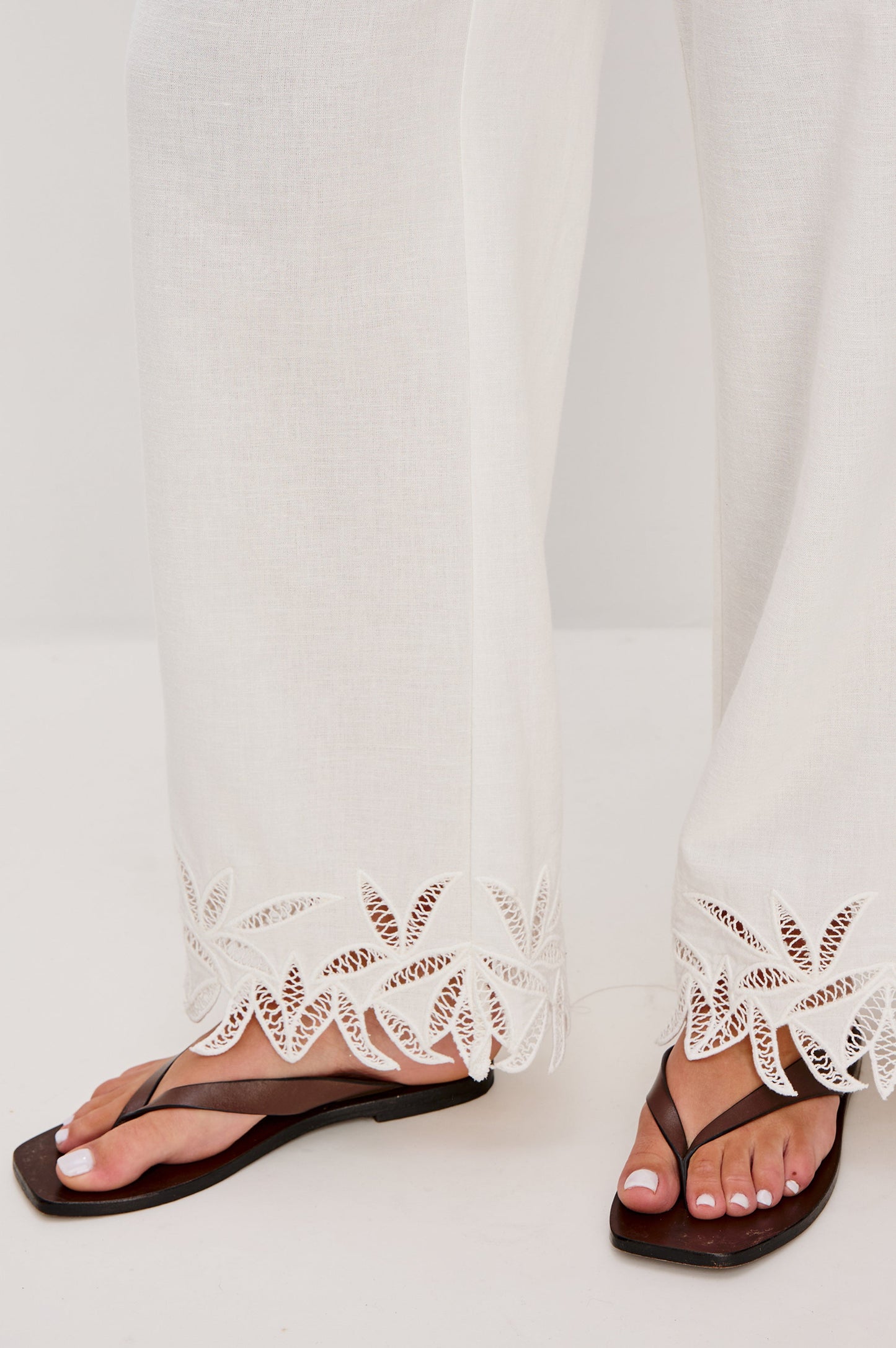 Emmie Pant - Beyaz Palm İşlemesi