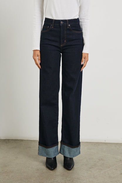 Getty Geniş Paçali - Gece Mavisi Manşetli