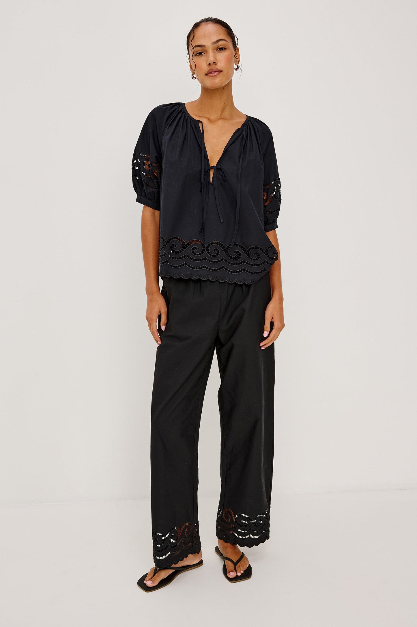 Henrik Pantolon - Siyah İşlemeli