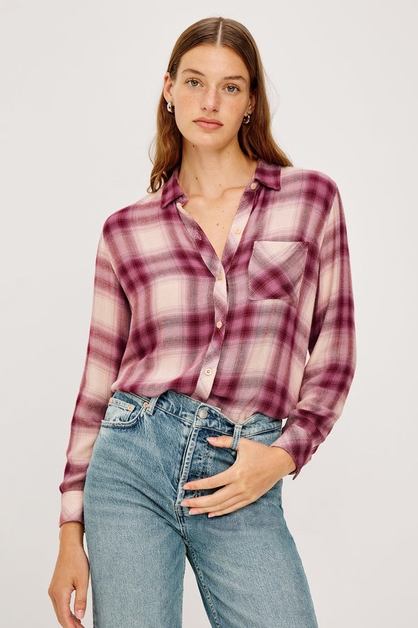 Hunter Gömlek - Solmuş Erik Fildişi