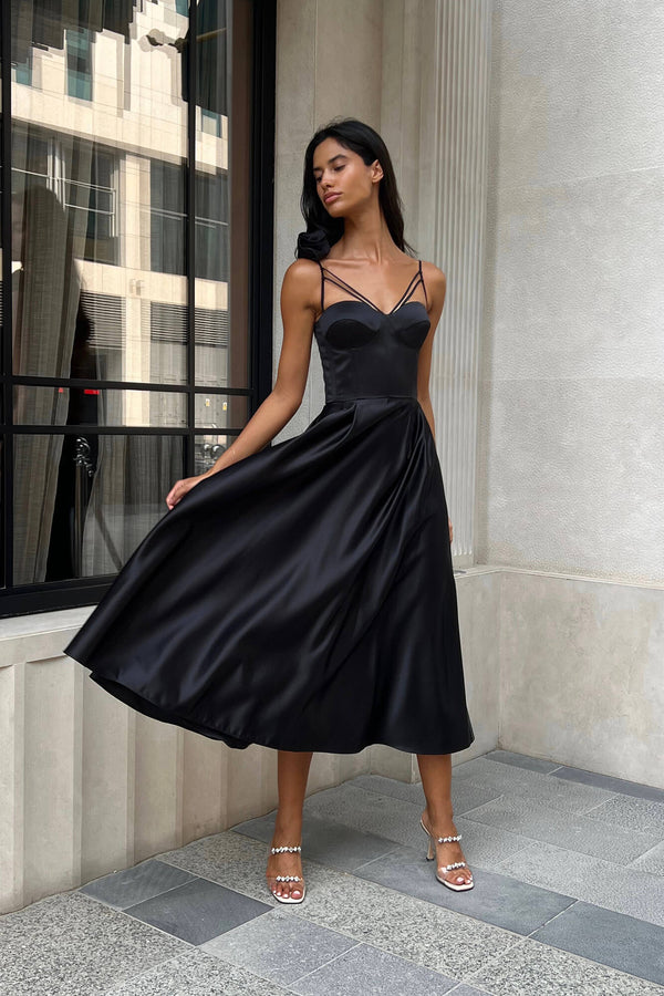 Gül Detaylı Çan Korse Midi Elbise