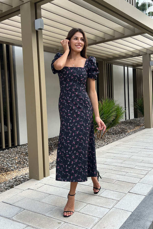 Godet Silhouette Kare Yaka Midi Elbise