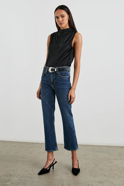 Sokak Üstü - Siyah