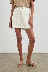 Maryam Short - Lotus