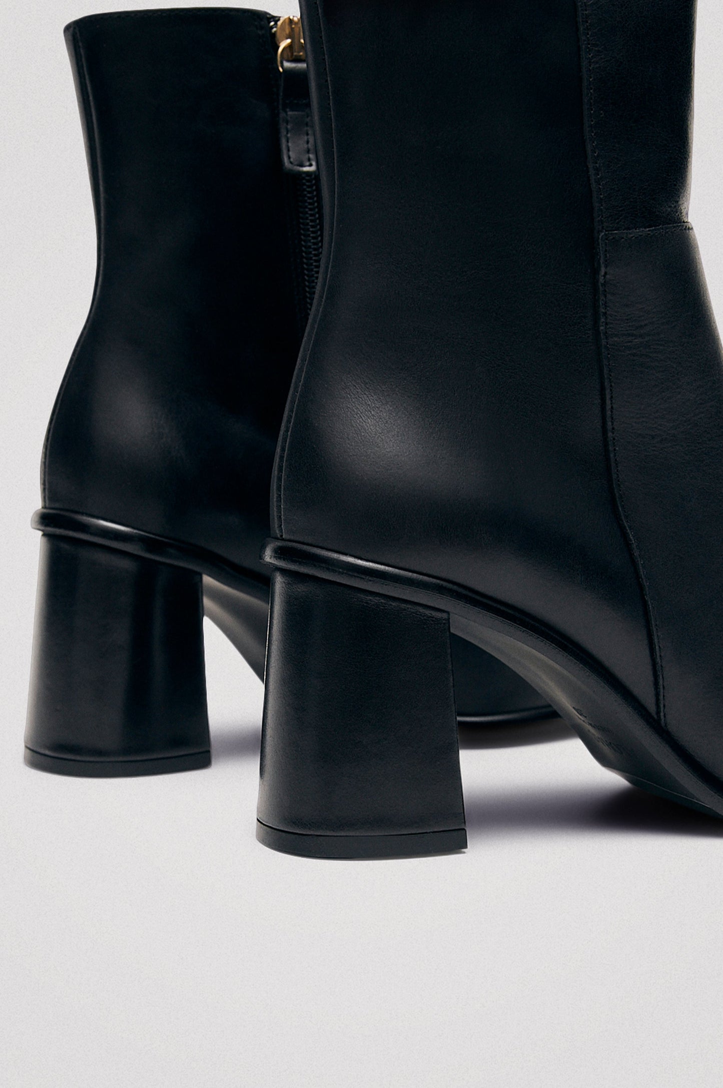 Alohas West Bot - Tamamen Siyah