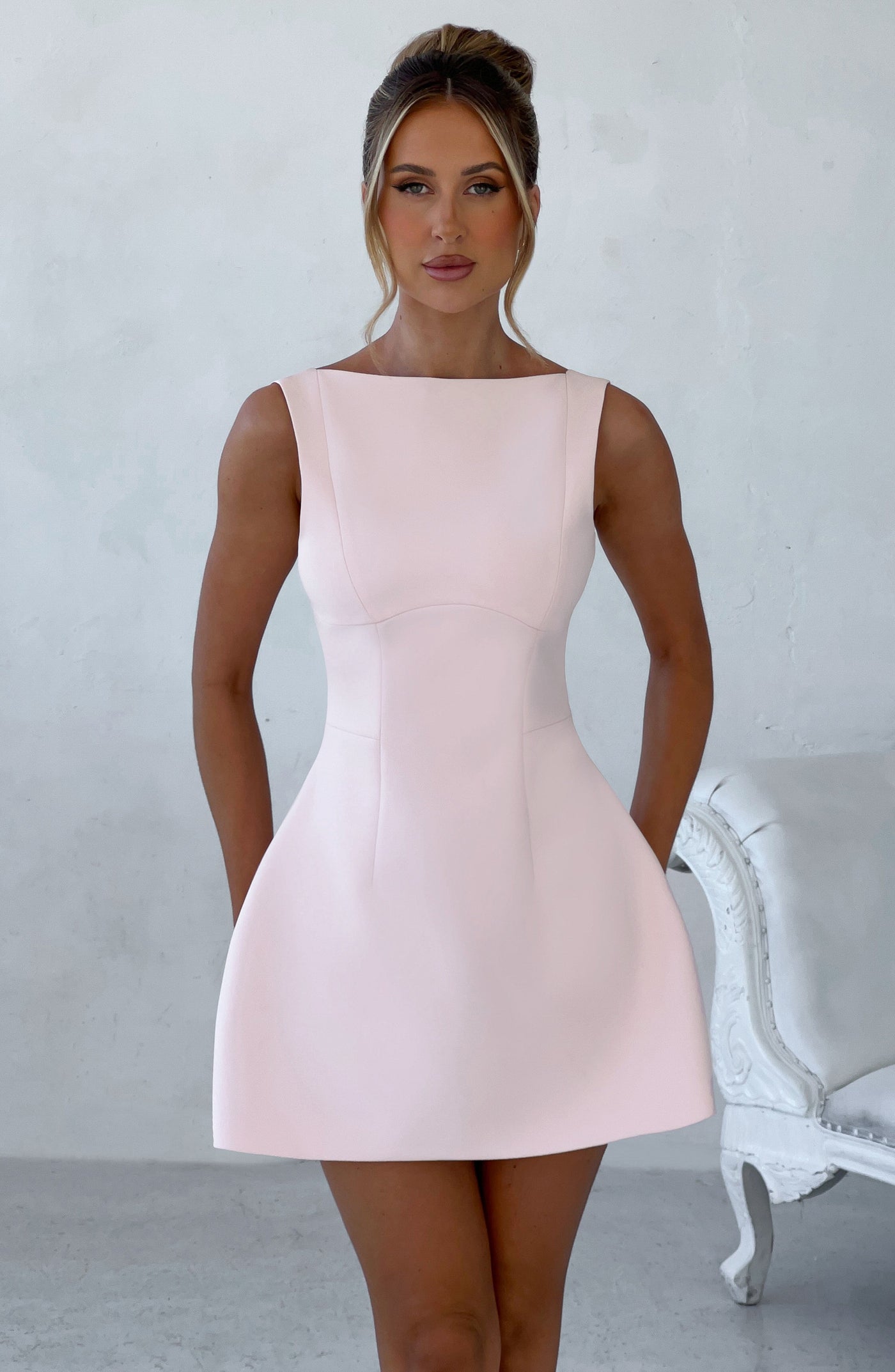 Alana Mini Elbise - Pudra Pembesi
