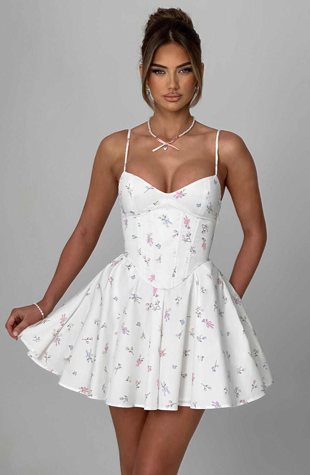 Analeigh Mini Elbise - Beyaz Çok Renkli Çiçek Desenli