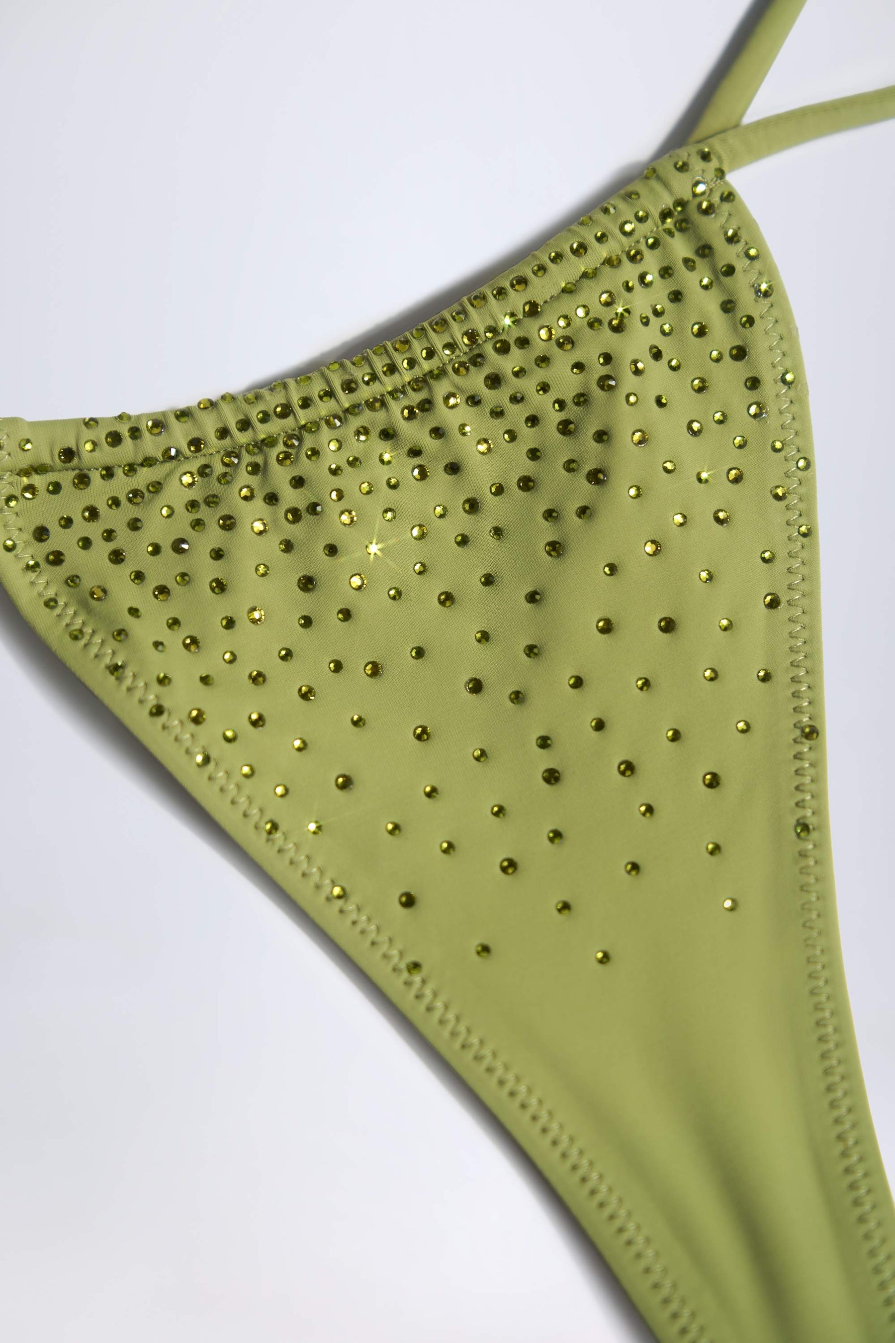 Zeytin Yeşili Renkte, İşlemeli İpli Tanga Bikini Altı