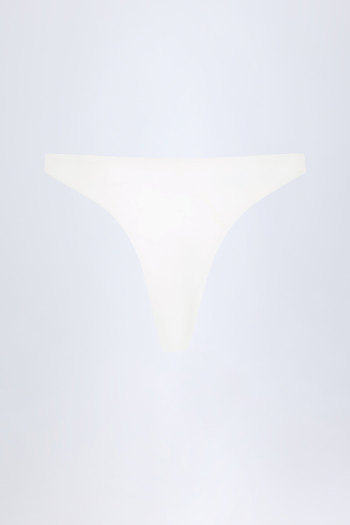 Beyaz Renkli, Metal Detaylı, Şık Bikini Altı