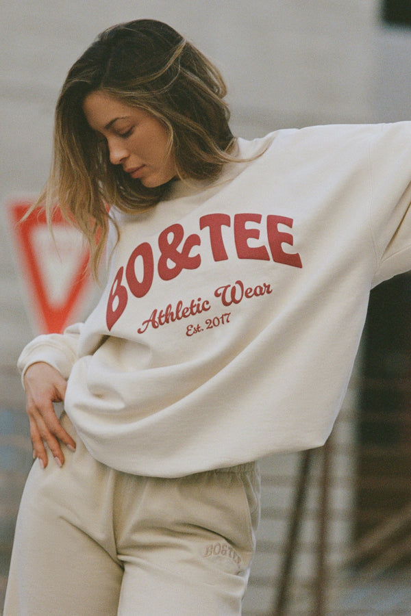 Ekru Renkli Büyük Boy Yuvarlak Yaka Sweatshirt