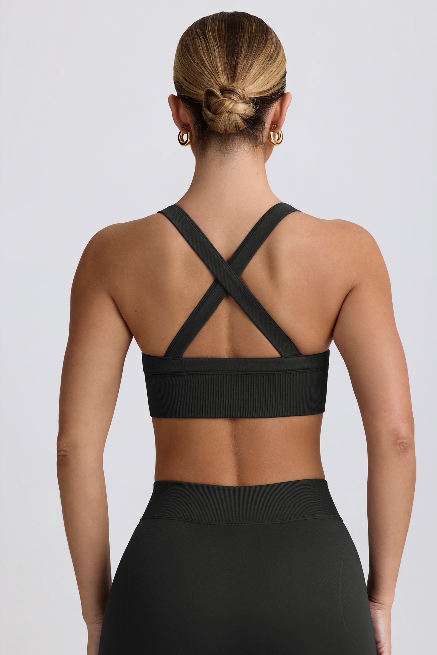 Super Sculpt Dikişsiz Çapraz Sırtlı Spor Sütyeni, Kül Rengi