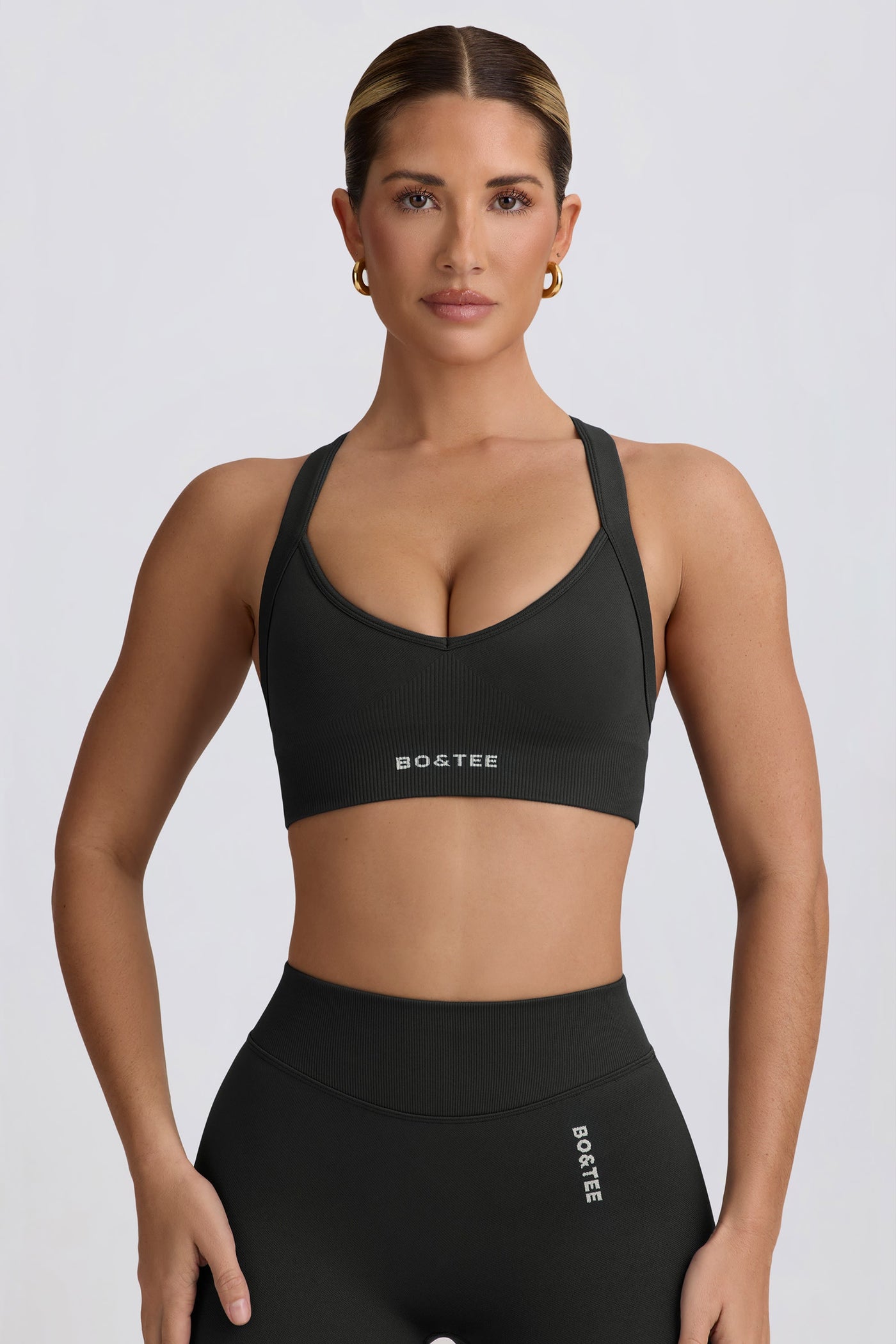 Super Sculpt Dikişsiz Çapraz Sırtlı Spor Sütyeni, Kül Rengi