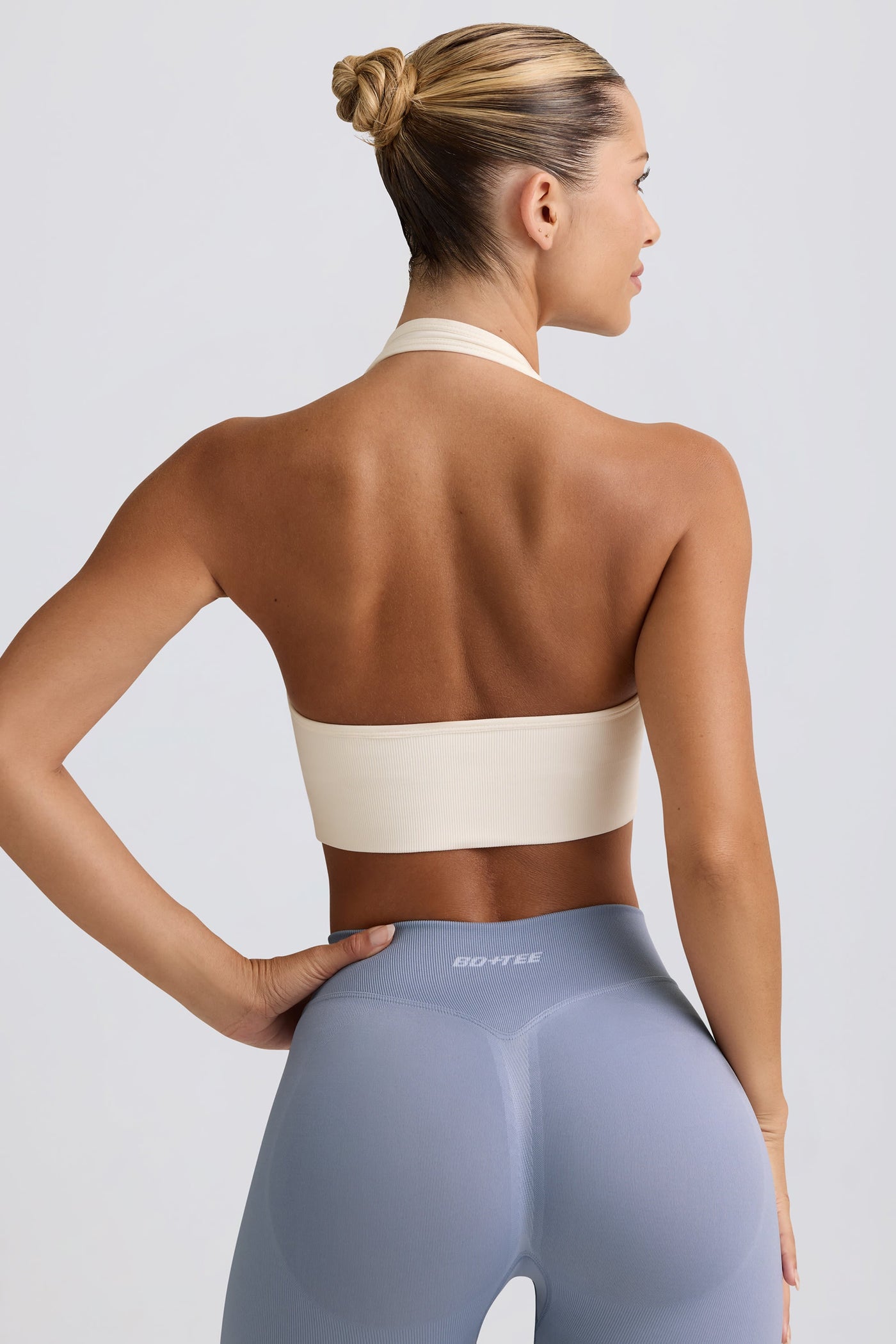 Define Luxe Halter Yaka Spor Sütyeni, Beyaz