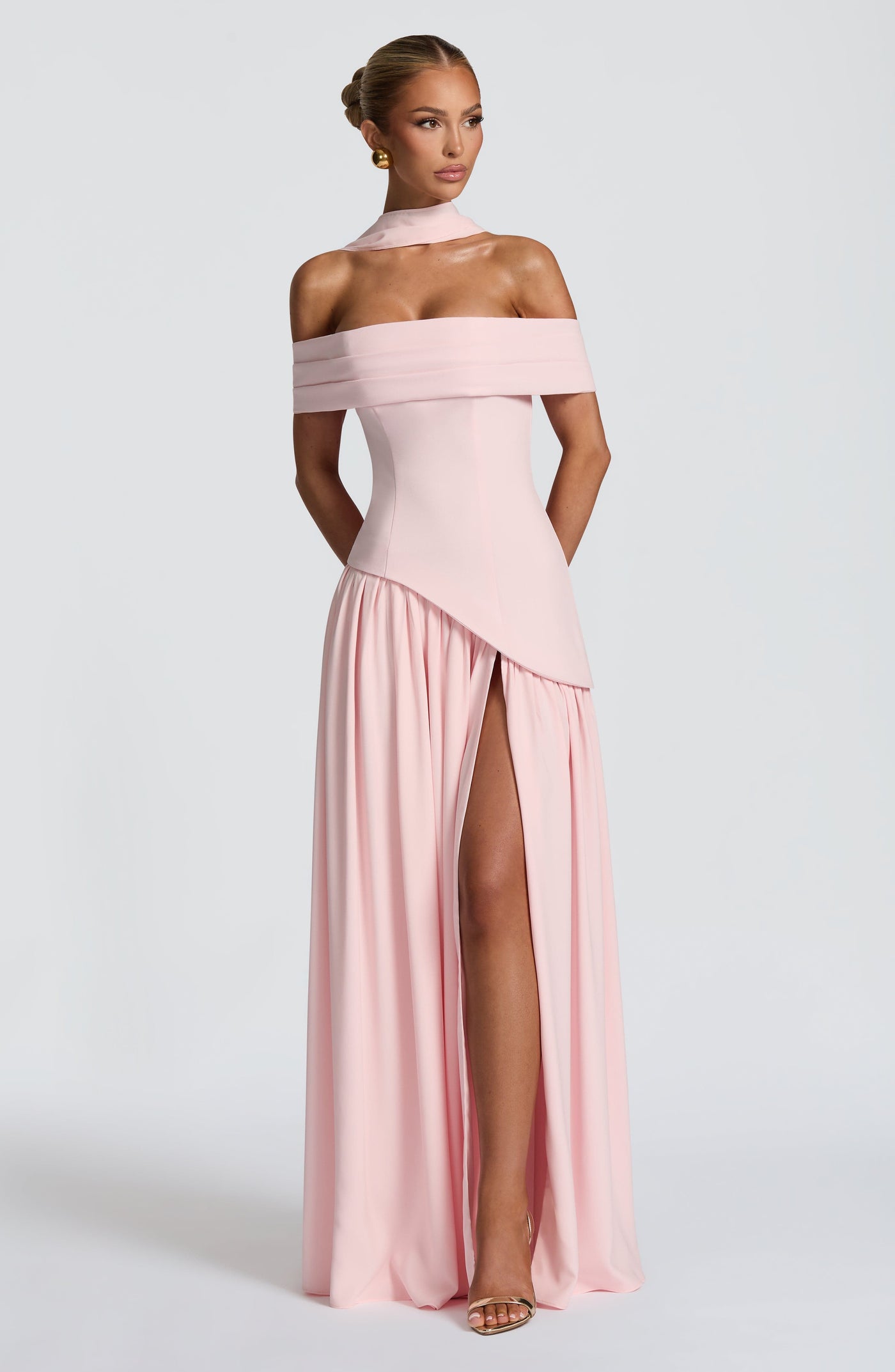 Delilah Maxi Elbise - Pudra Pembesi