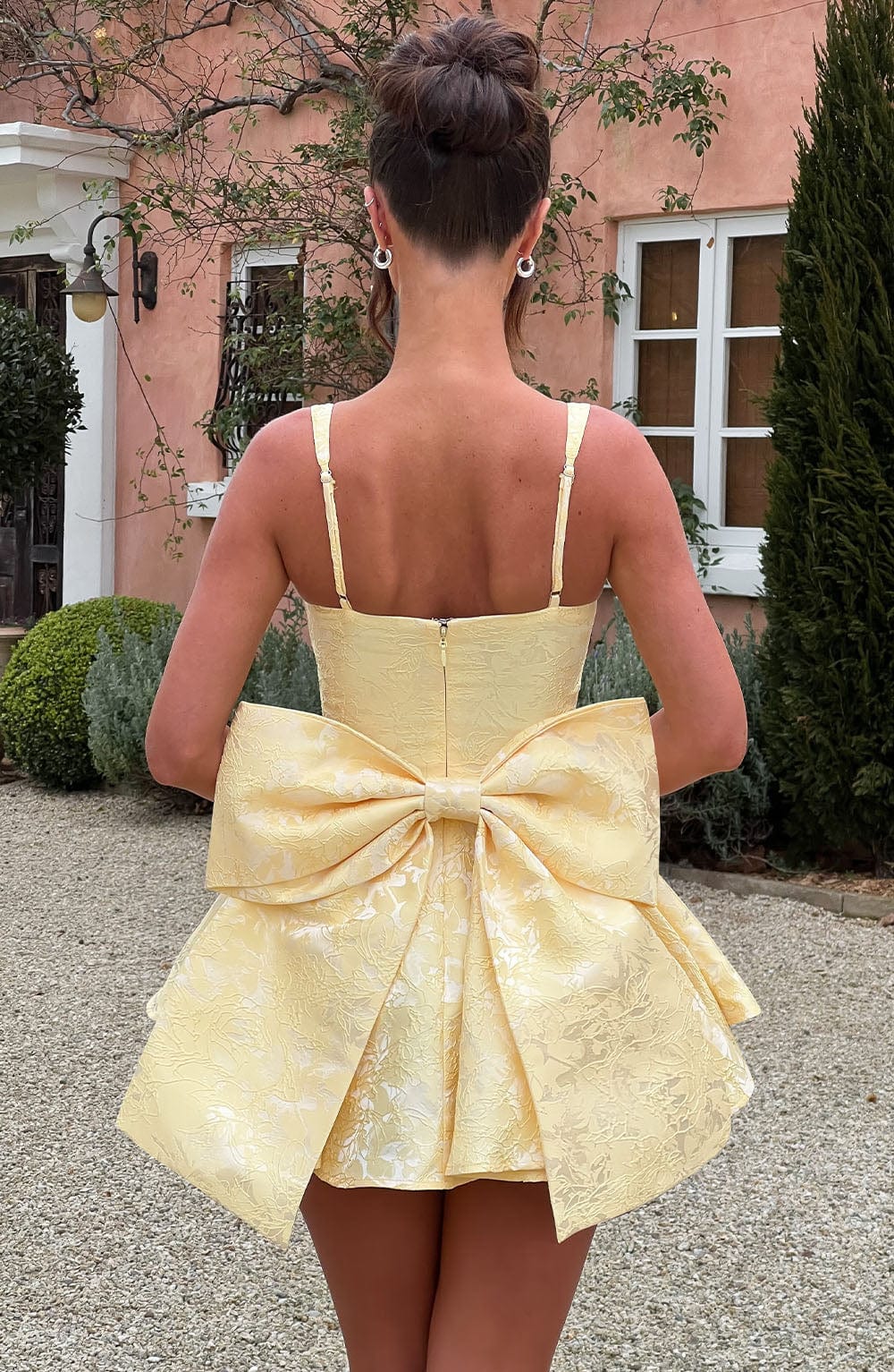 Emelie Tulumu - Buttercup