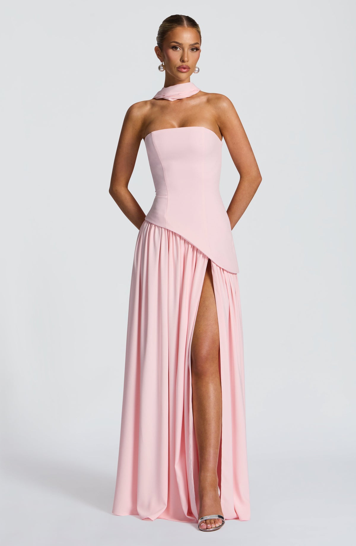 Maliyah Maxi Elbise - Pudra Pembesi