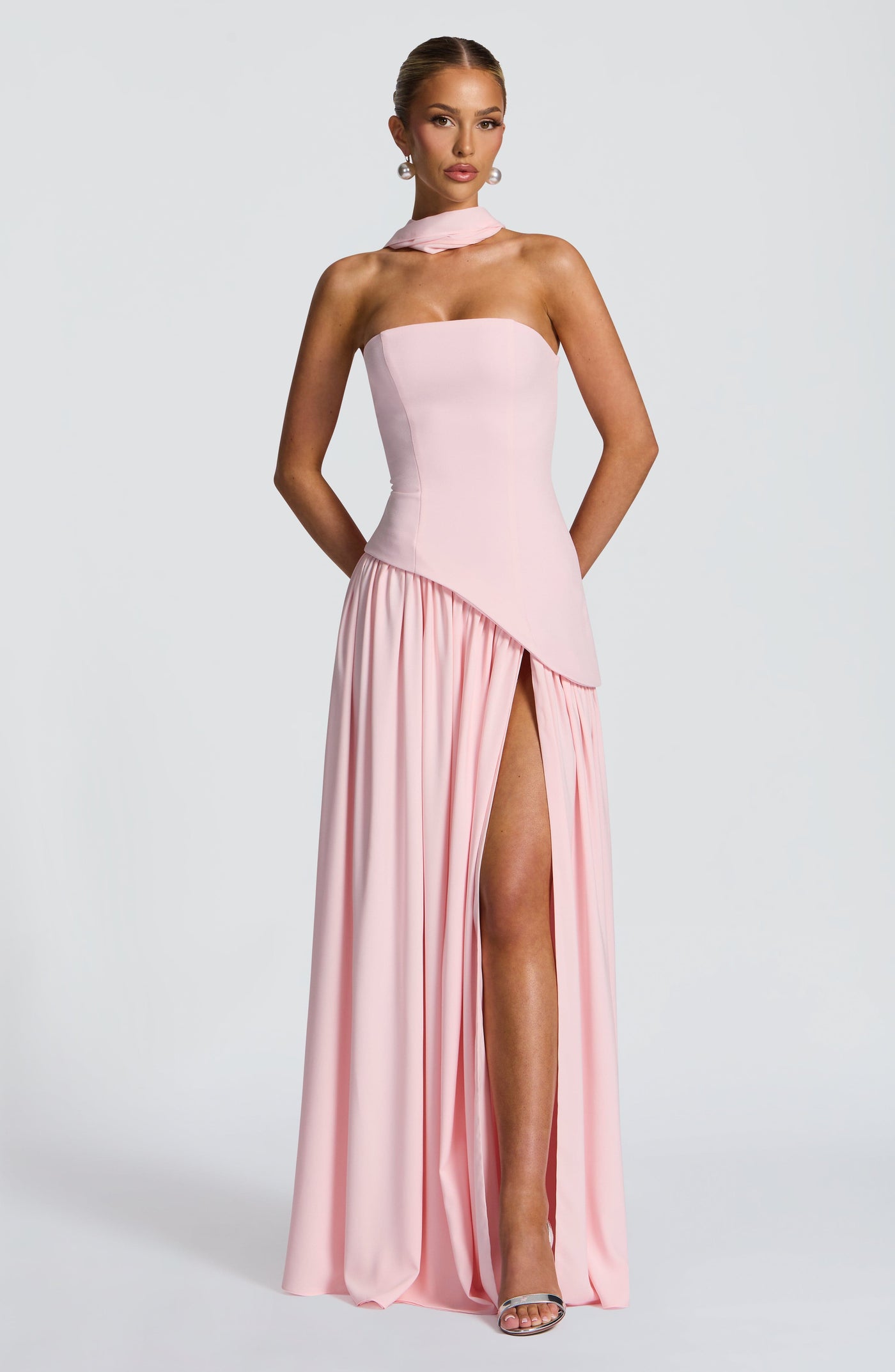 Maliyah Maxi Elbise - Pudra Pembesi