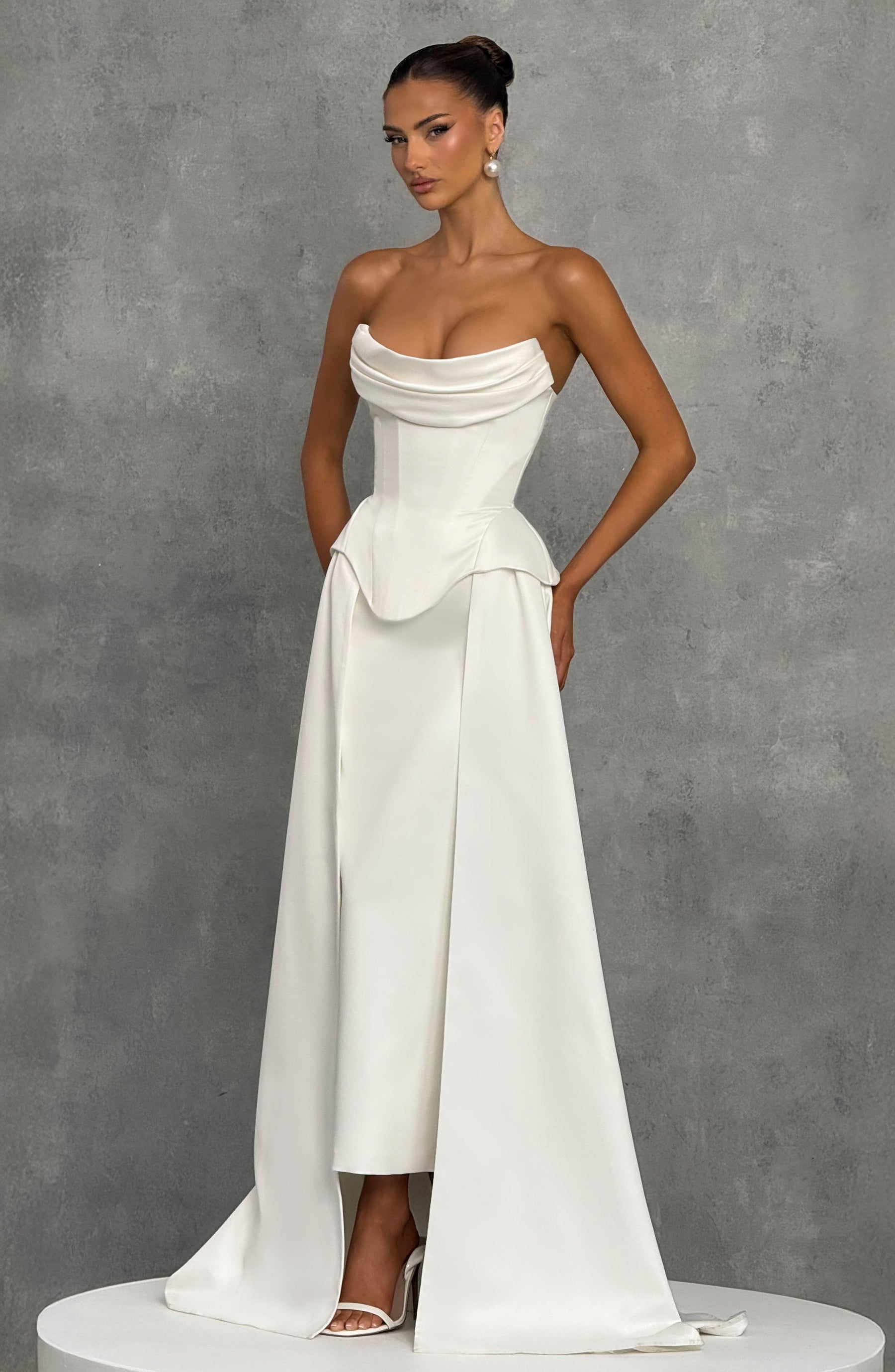 Neri Etek Ucu - Fildişi