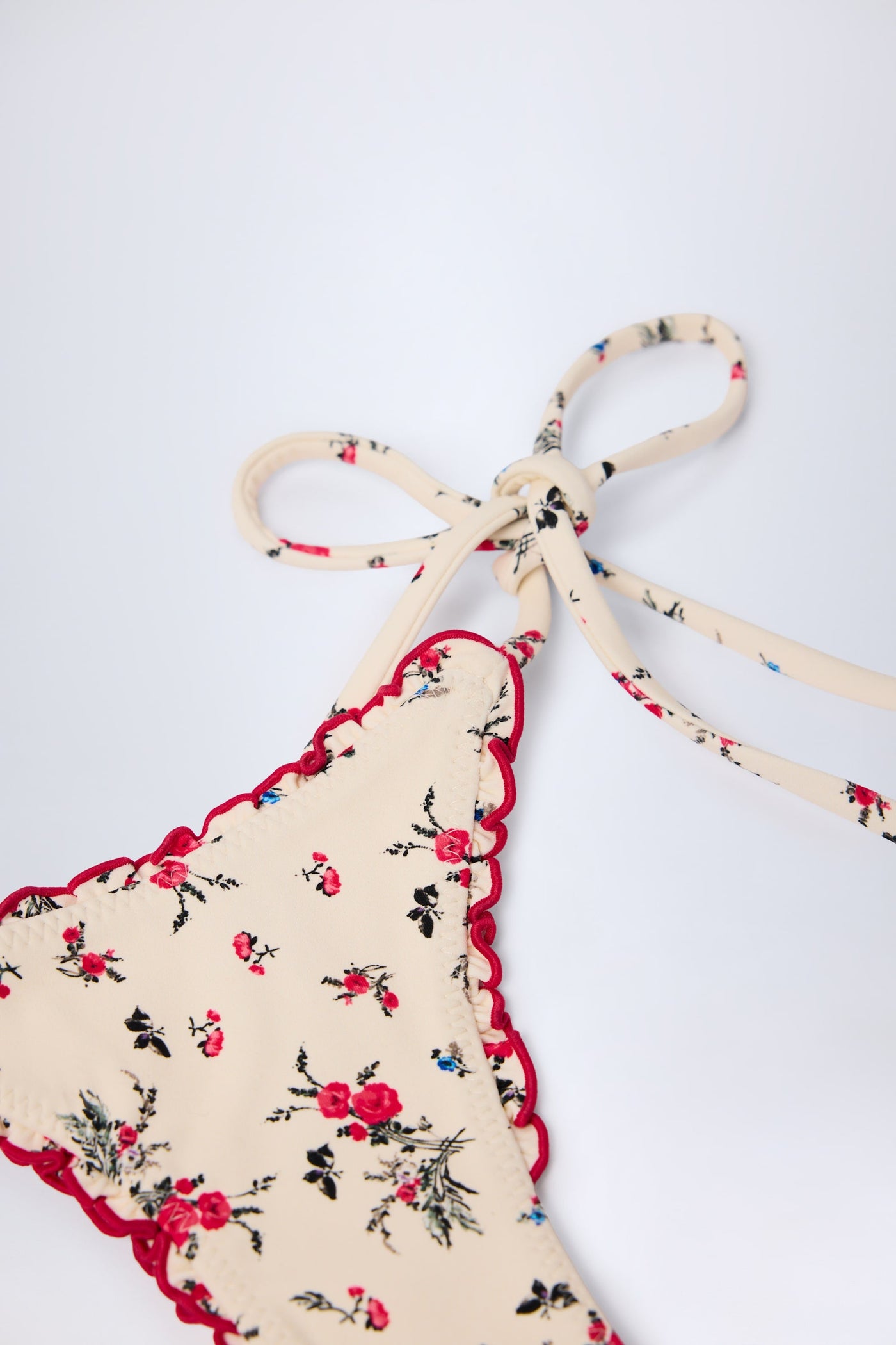 Yandan Bağlamalı Kırmızı Çiçek Desenli Tanga Bikini Altı