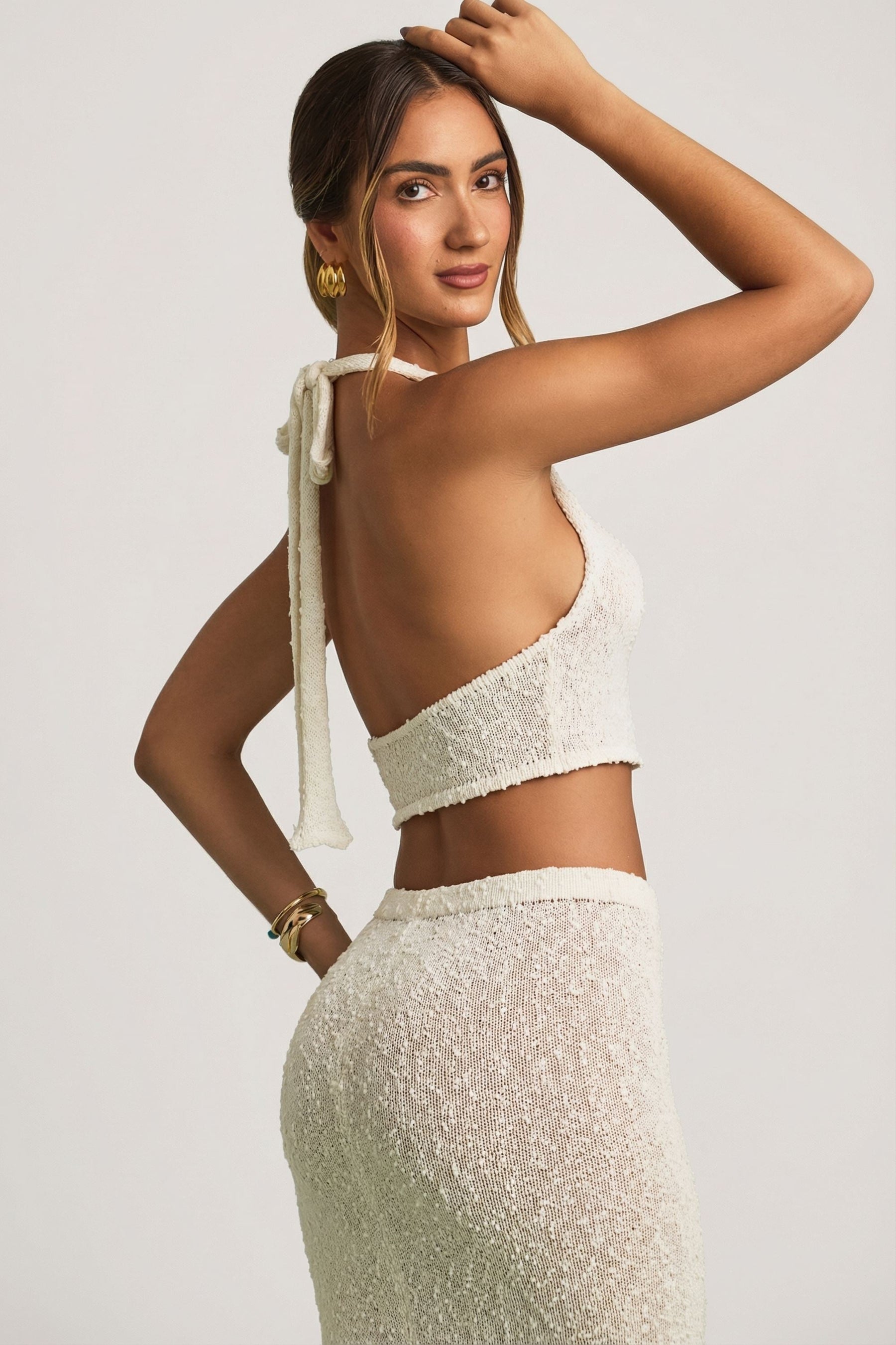 Beyaz Buklet Boyundan Bağlı Crop Top