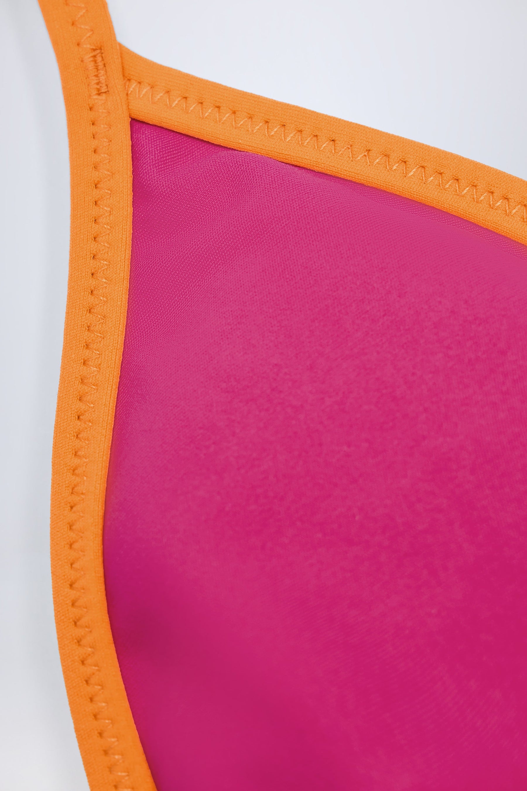 Fuşya Pembe Üçgen Bikini Üstü