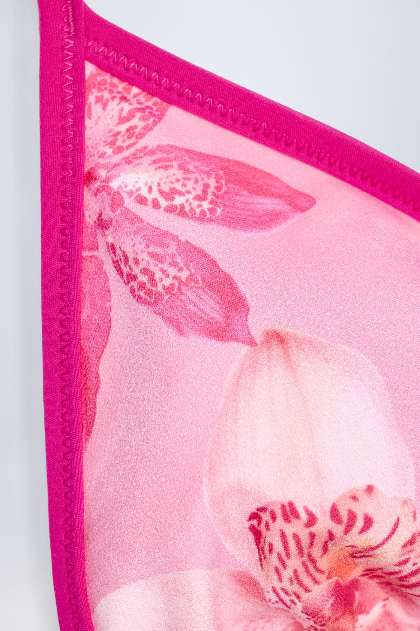 Pembe Orkide Desenli Üçgen Bikini Üstü