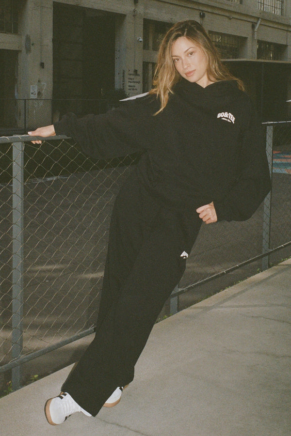 Siyah Orta Bel Geniş Paça Jogger Pantolon