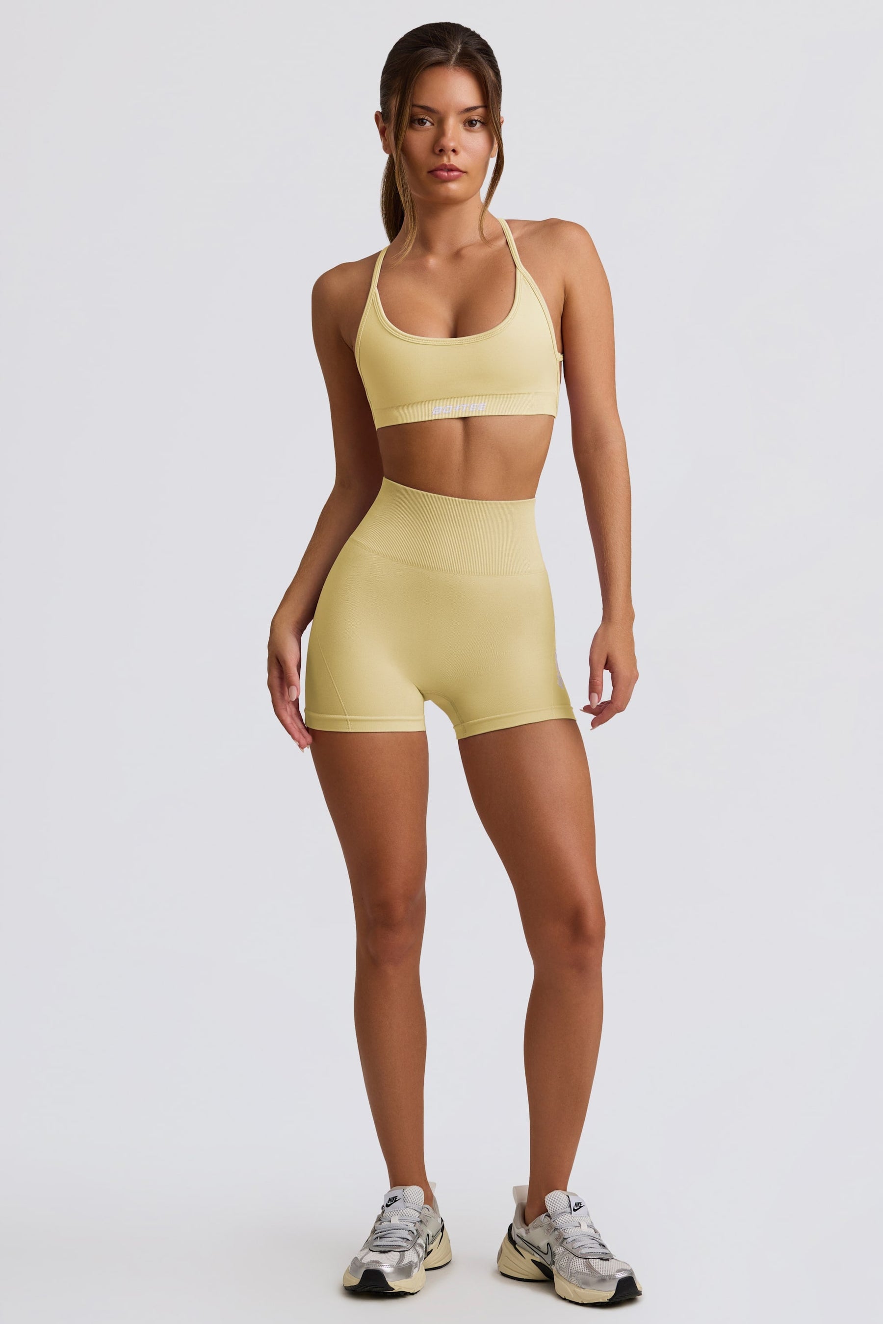 Super Sculpt Dikişsiz Mini Şort, Tereyağı Sarısı