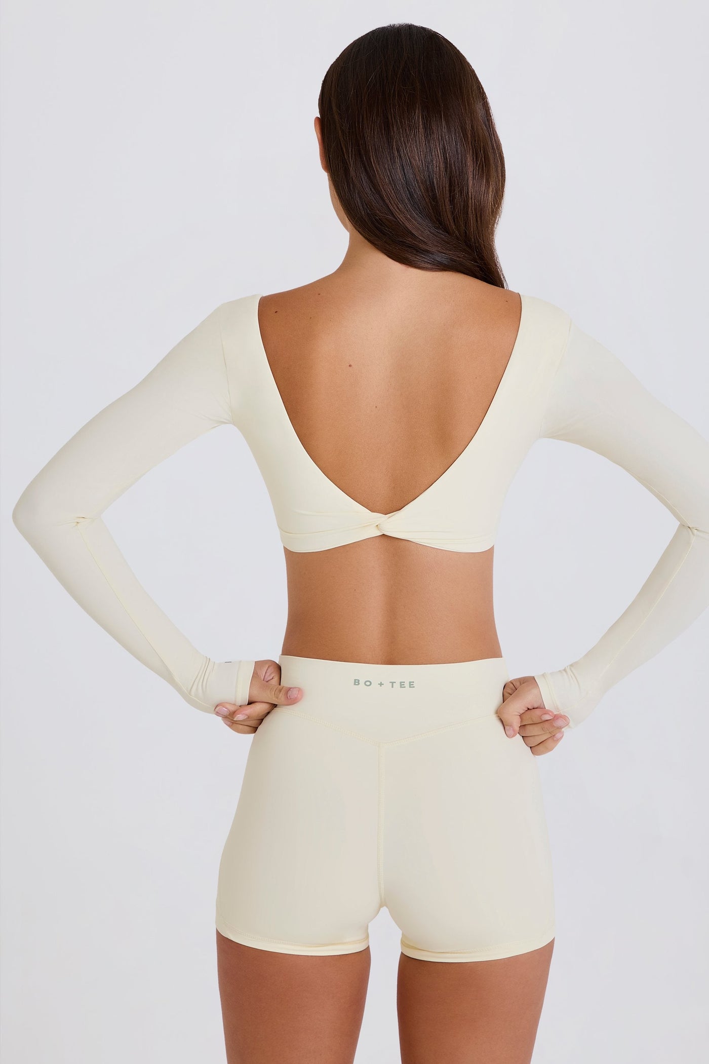 Dört Yöne Esnek, Çok Amaçlı Uzun Kollu, Krem Rengi Crop Top