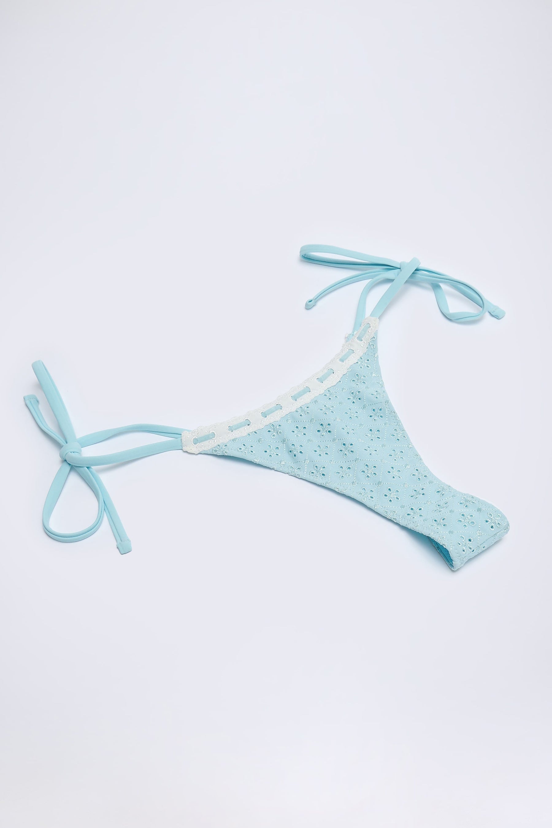 Pudra Mavisi Renkli, Yandan Bağlamalı Broderie Anglaise Tanga Bikini Altı