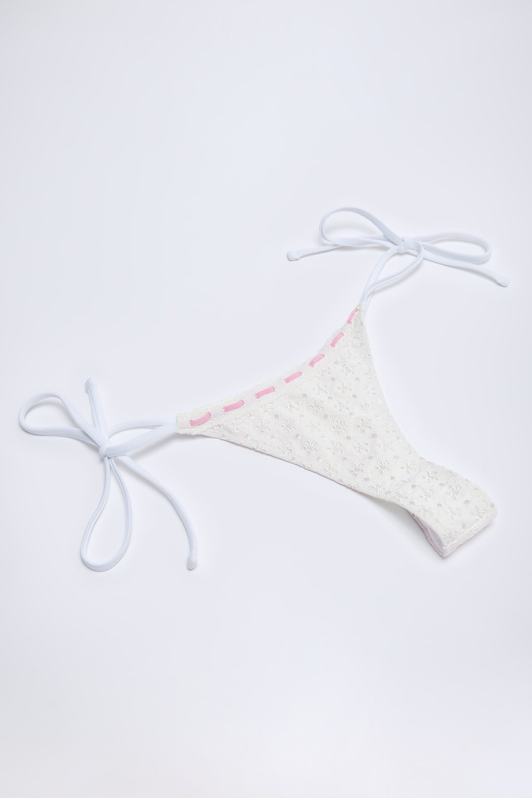 Beyaz Broderie Anglaise Yandan Bağlamalı Tanga Bikini Altı