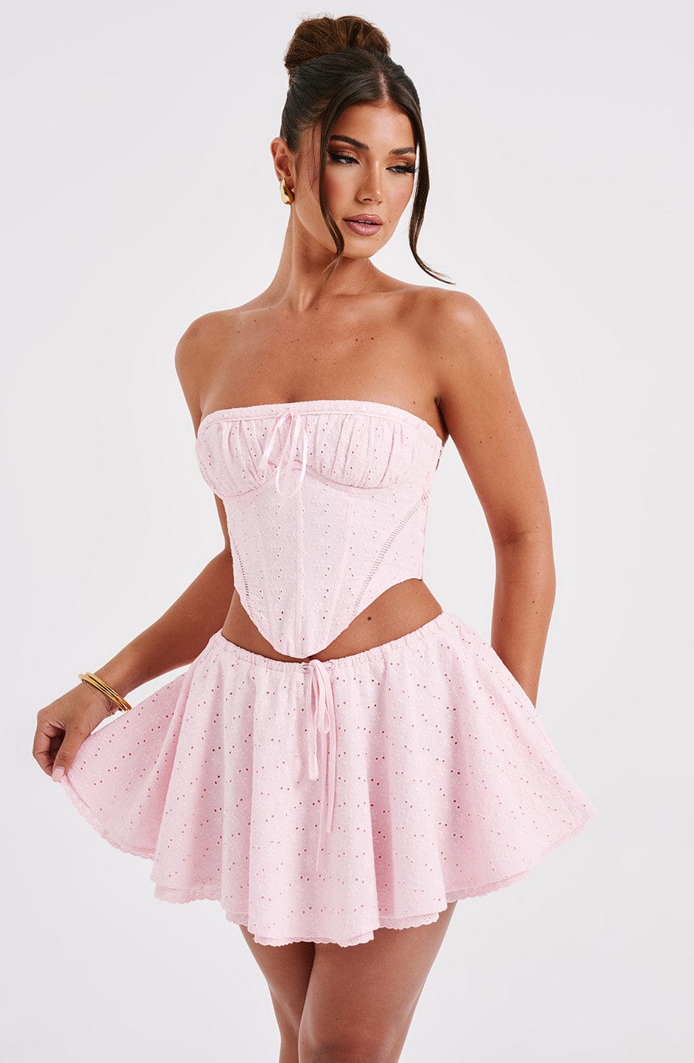 Wilma Korse - Pembe